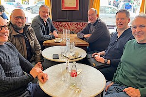 +Pluswerk Team bei der traditionellen Kaffeehaustour in Wien zum Start des TYPO3Camp