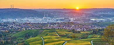 Sonnenuntergang über der Skyline Stuttgart